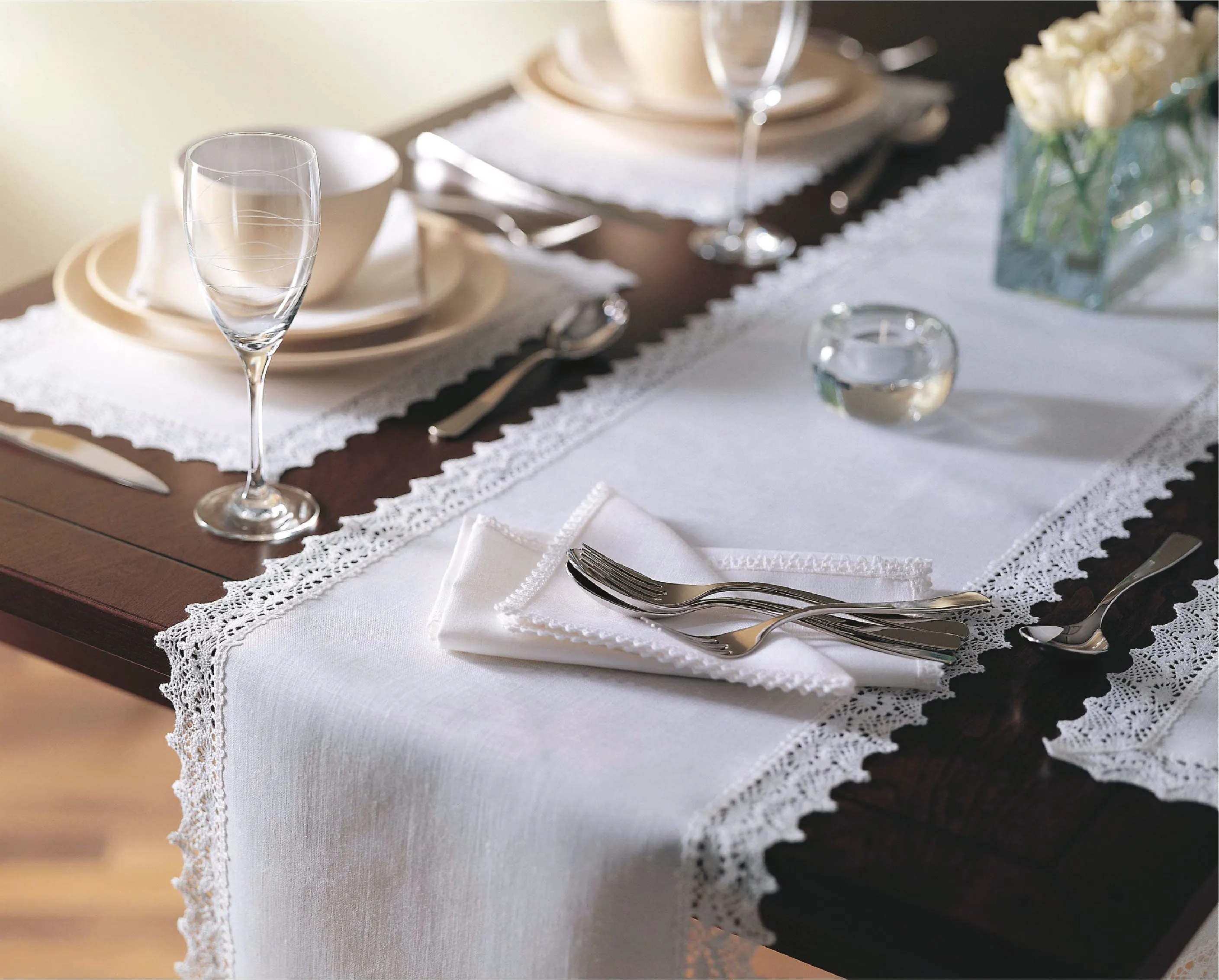 Classic Irish Linen Lace Placemat Set