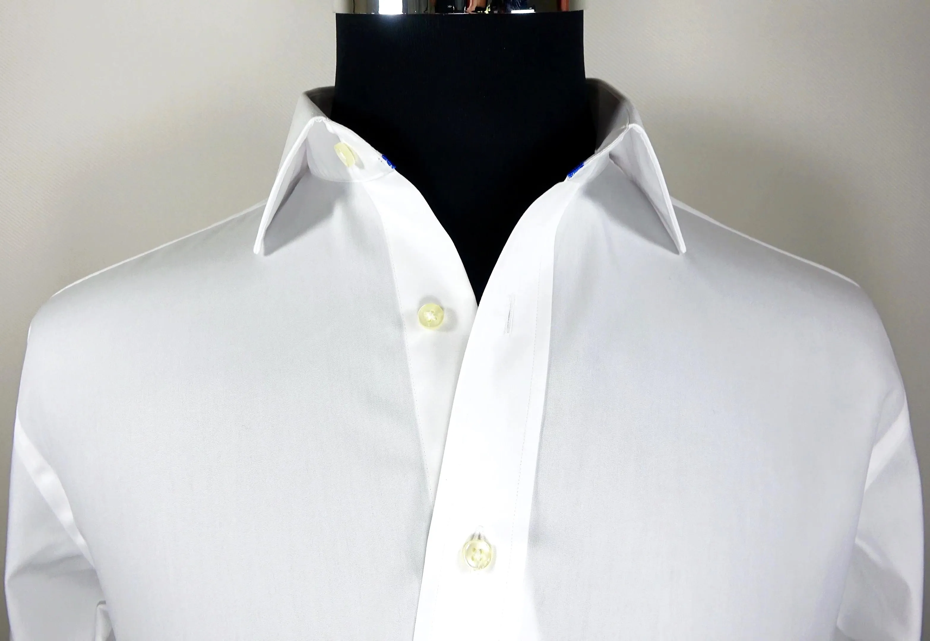 Classic White Poplin Business Formal Dress Shirt WIth Blue Trim